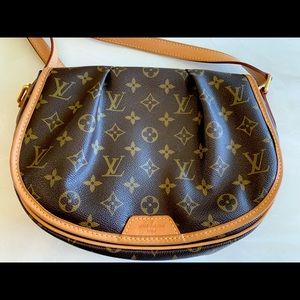 Louis Vuitton Menilmontant PM crossbody